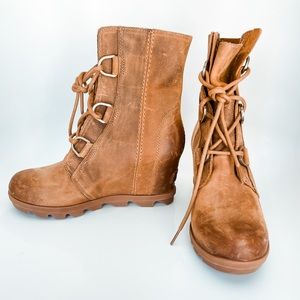 Joan of Arctic Wedged Sorel Boots